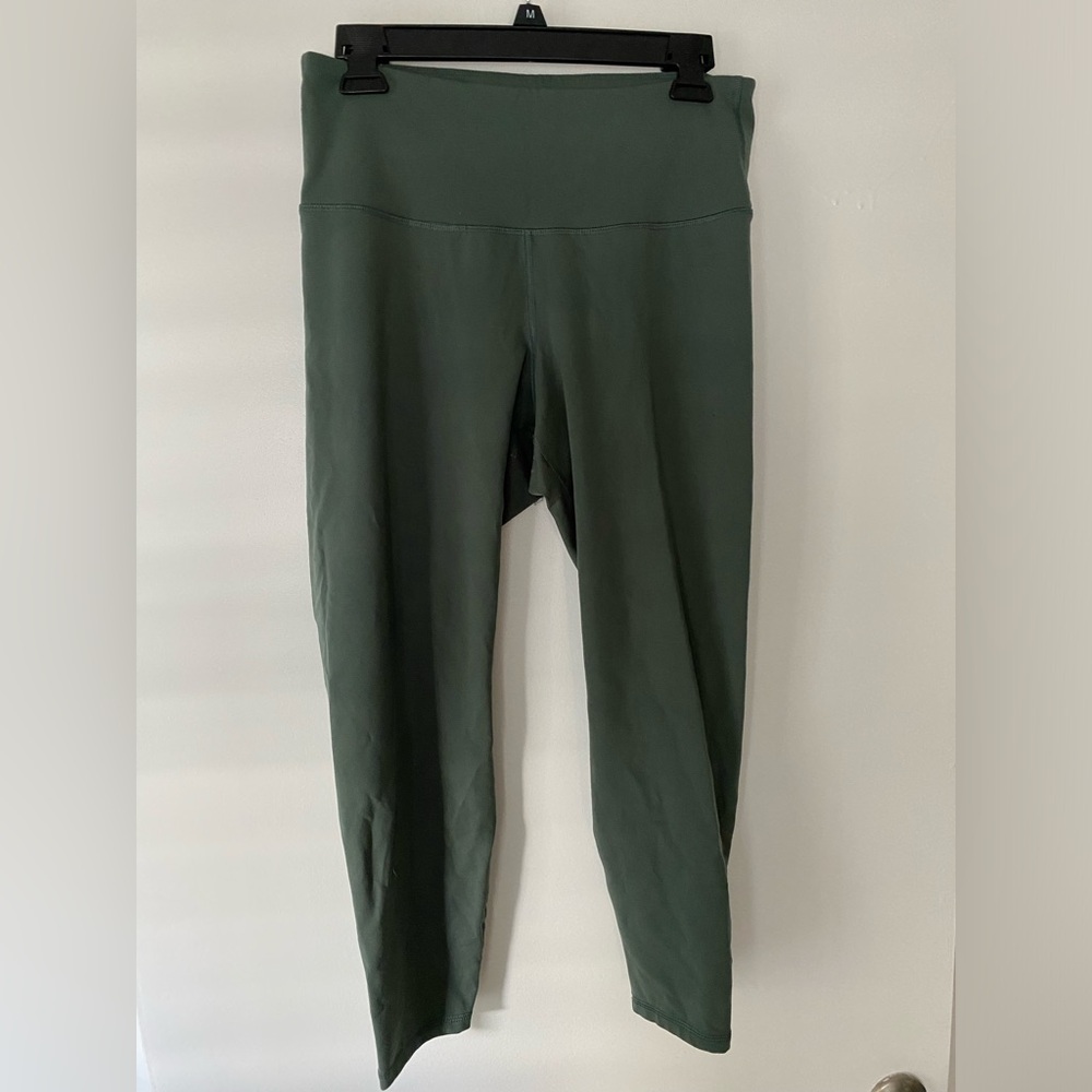 Dark green workout leggings!